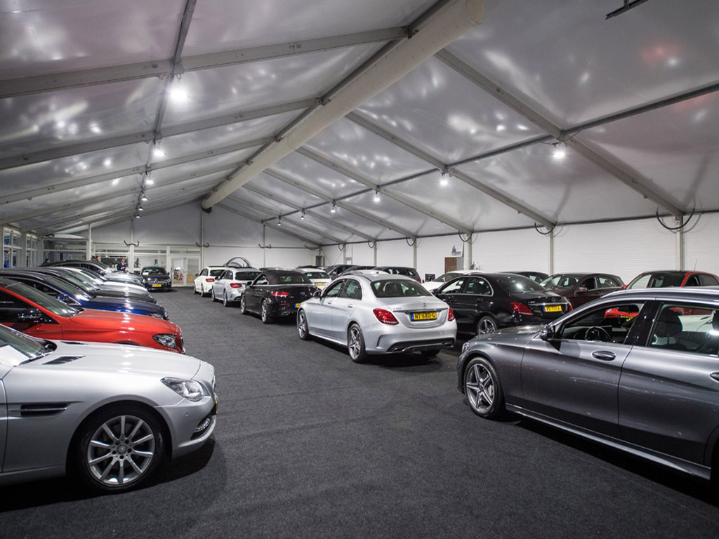 Tijdelijke showroom voor Mercedes-Benz - Kontent Structures