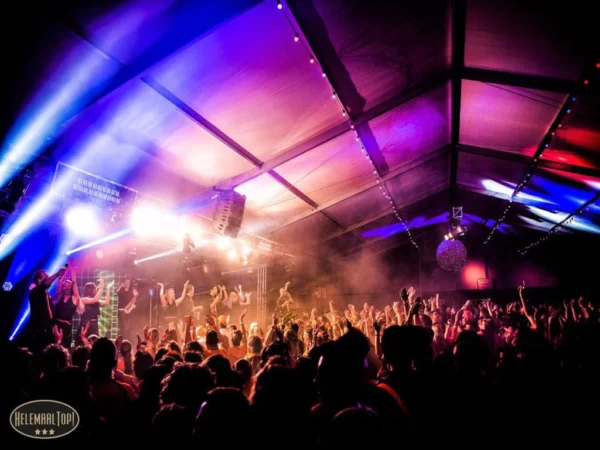 Festivaltent Kerstshow Helemaal Top