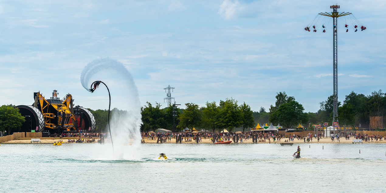 Pagodetenten voor Dominator festival - Kontent Structures