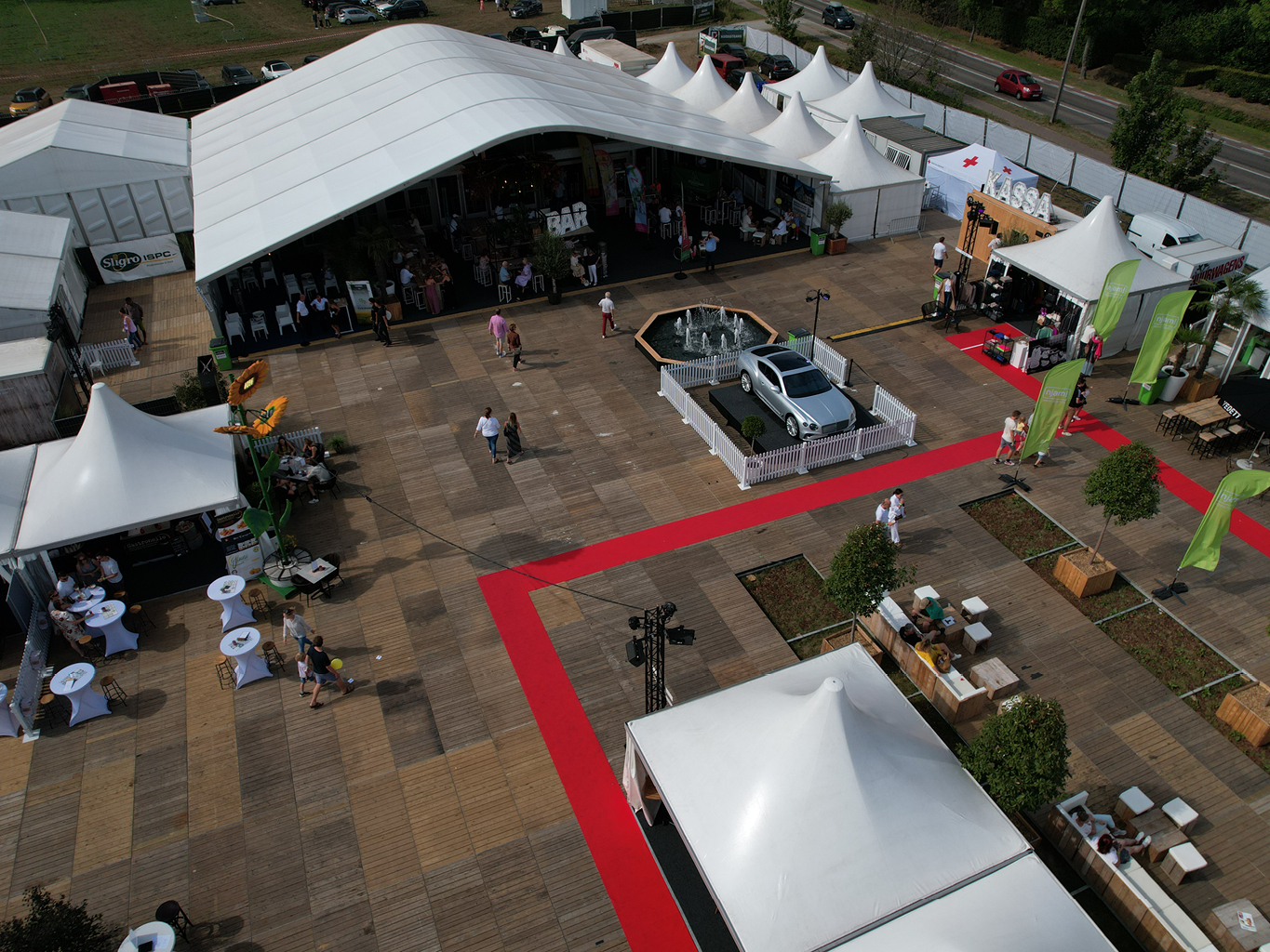 Wezel Culinair Festival - Luze evenement tenten - showroom huren